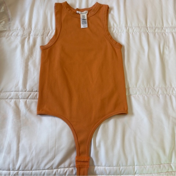 Happily Grey Women's Sleeveless Ribbed Crew Neck Bodysuit Orange Size M/L - Picture 7 of 12